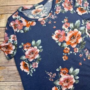 12 Pm By Mon Ami Navy Short Sleeve Scoop Neck Top with Coral Floral Print